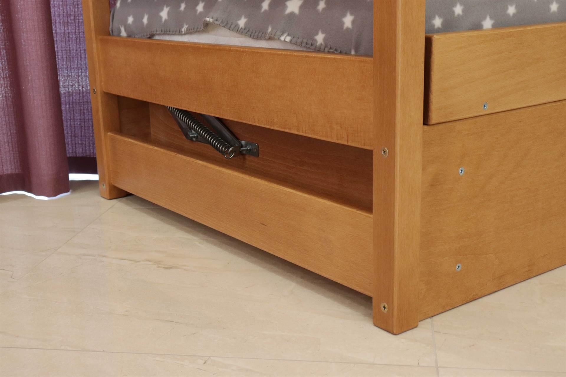 3 dvoiarusne-lizhko-vinni-pukh-z-p-m Двох'ярусне ліжко "Вінні Пух" з підйомним механізмом